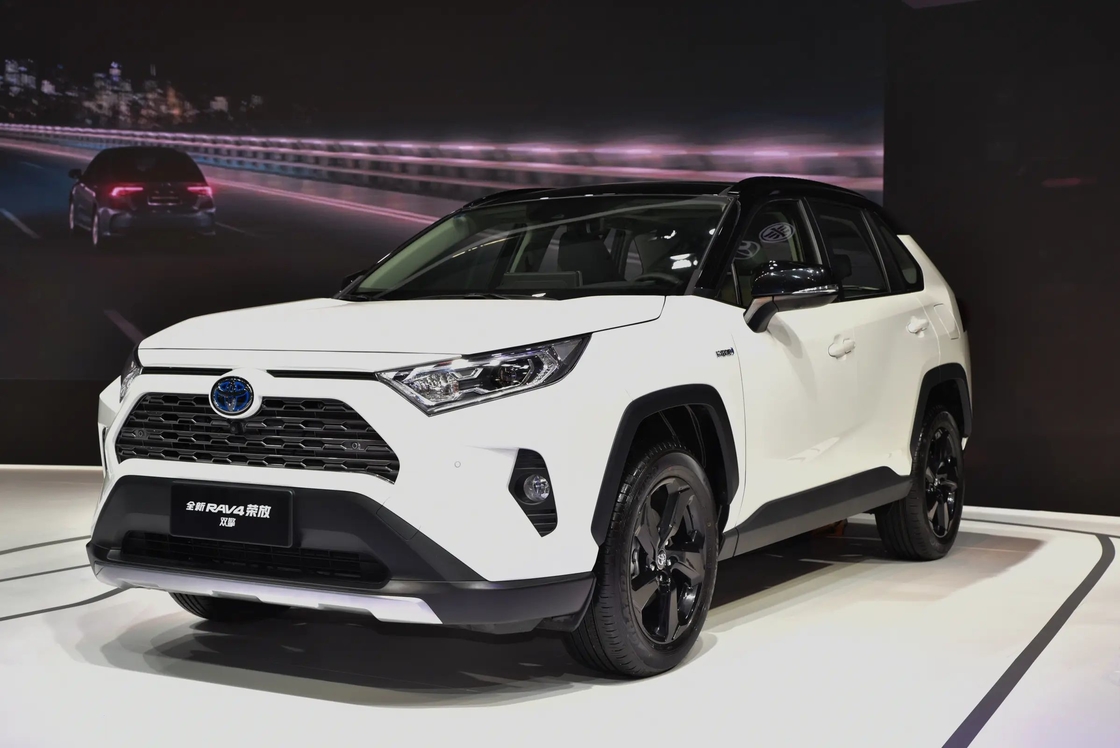 Compact RAV4 Toyota Benzine SUV 2.0L 2.5L Motor FWD AWD 5 zitplaatsen