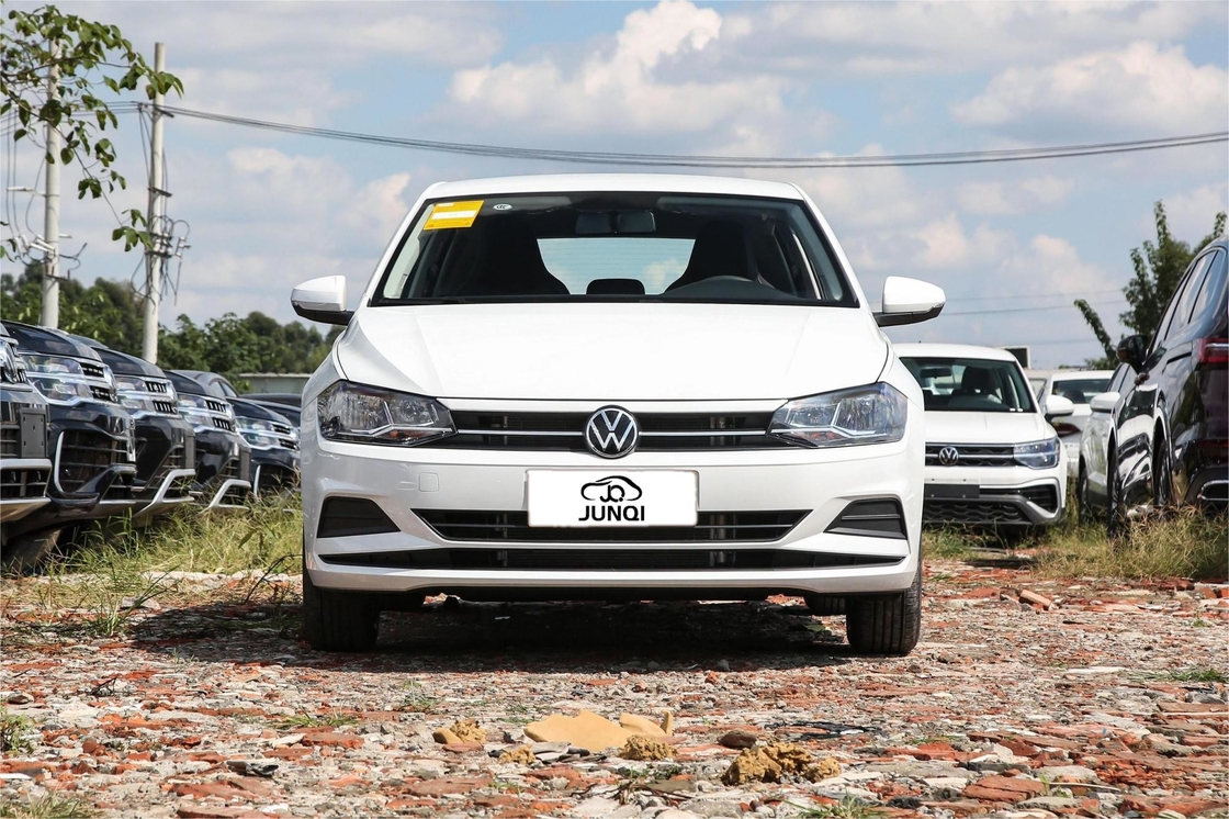 Volkswagen Benzine Auto POLO 1.5L Benzine Motor Met 185km/h topsnelheid Voor comfortabel reizen
