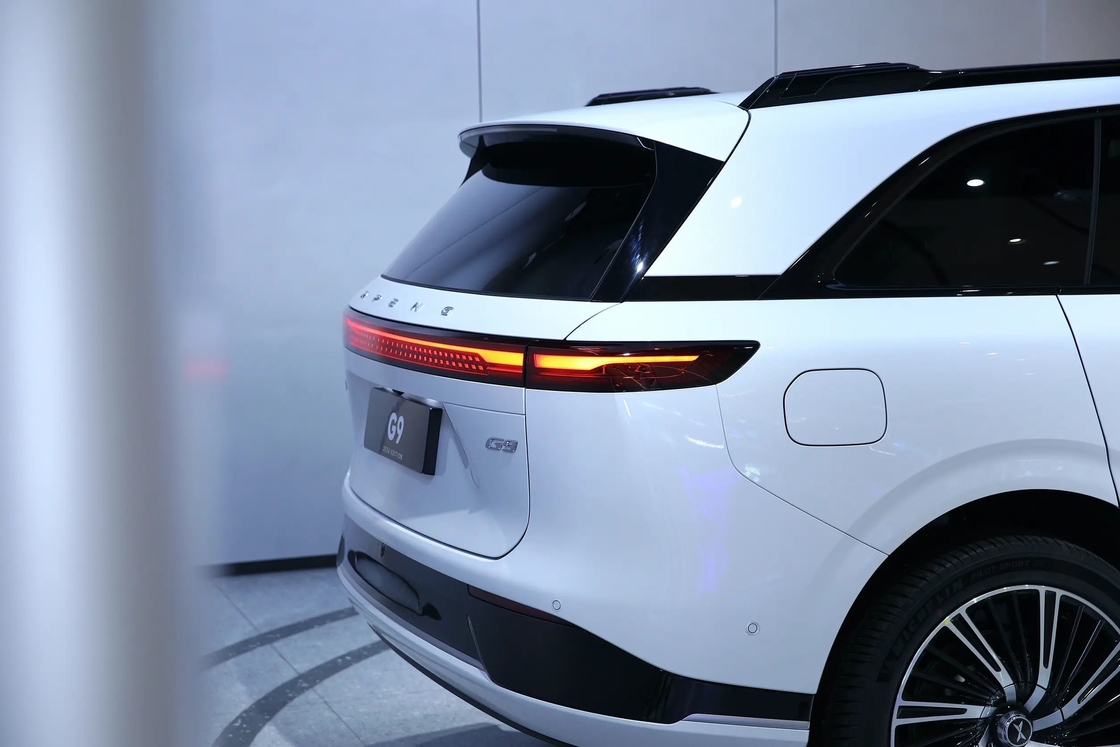 Middelgrote tot grote Xiaopeng elektrische auto 5 deuren 5 zitplaatsen Xpeng G9 Pure Electric SUV