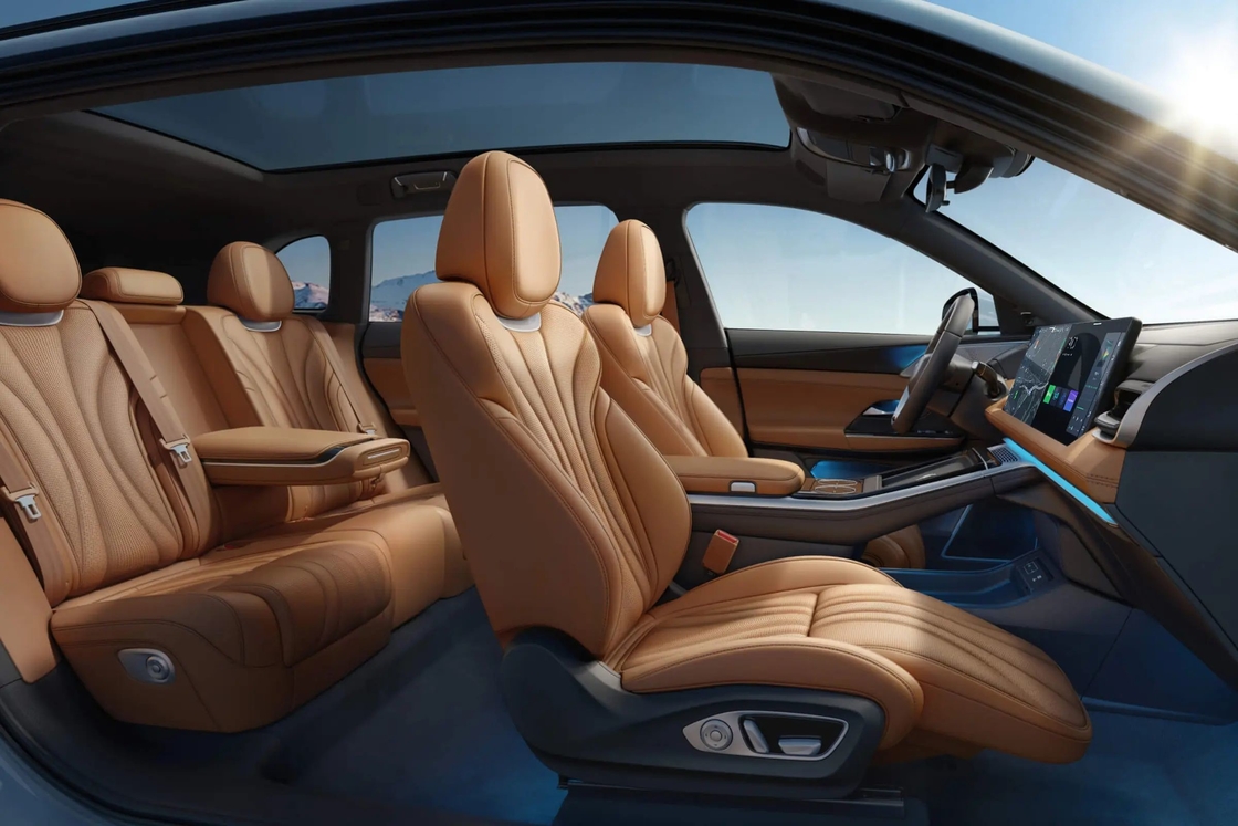 Middelgrote tot grote Xiaopeng elektrische auto 5 deuren 5 zitplaatsen Xpeng G9 Pure Electric SUV