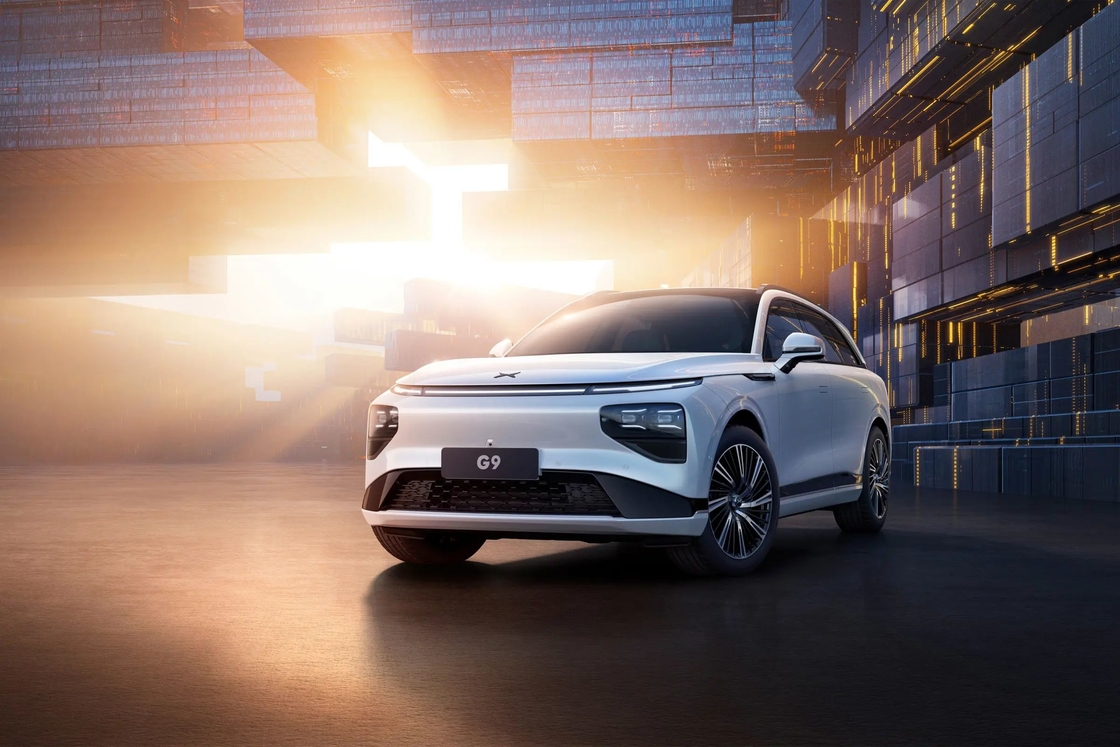 Middelgrote tot grote Xiaopeng elektrische auto 5 deuren 5 zitplaatsen Xpeng G9 Pure Electric SUV