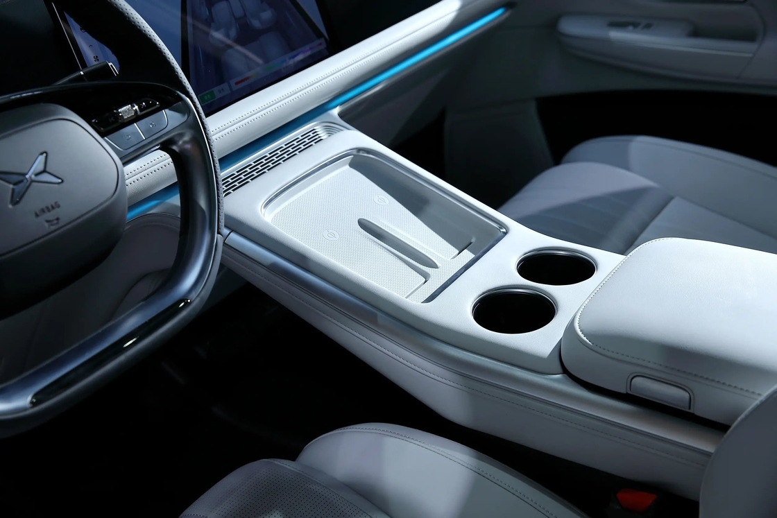 Compacte Xiaopeng elektrische auto SUV 5 deuren 5 zitplaatsen Xpeng G9 elektrische auto