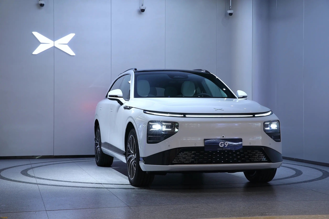 Middelgrote tot grote Xiaopeng elektrische auto 5 deuren 5 zitplaatsen Xpeng G9 Pure Electric SUV
