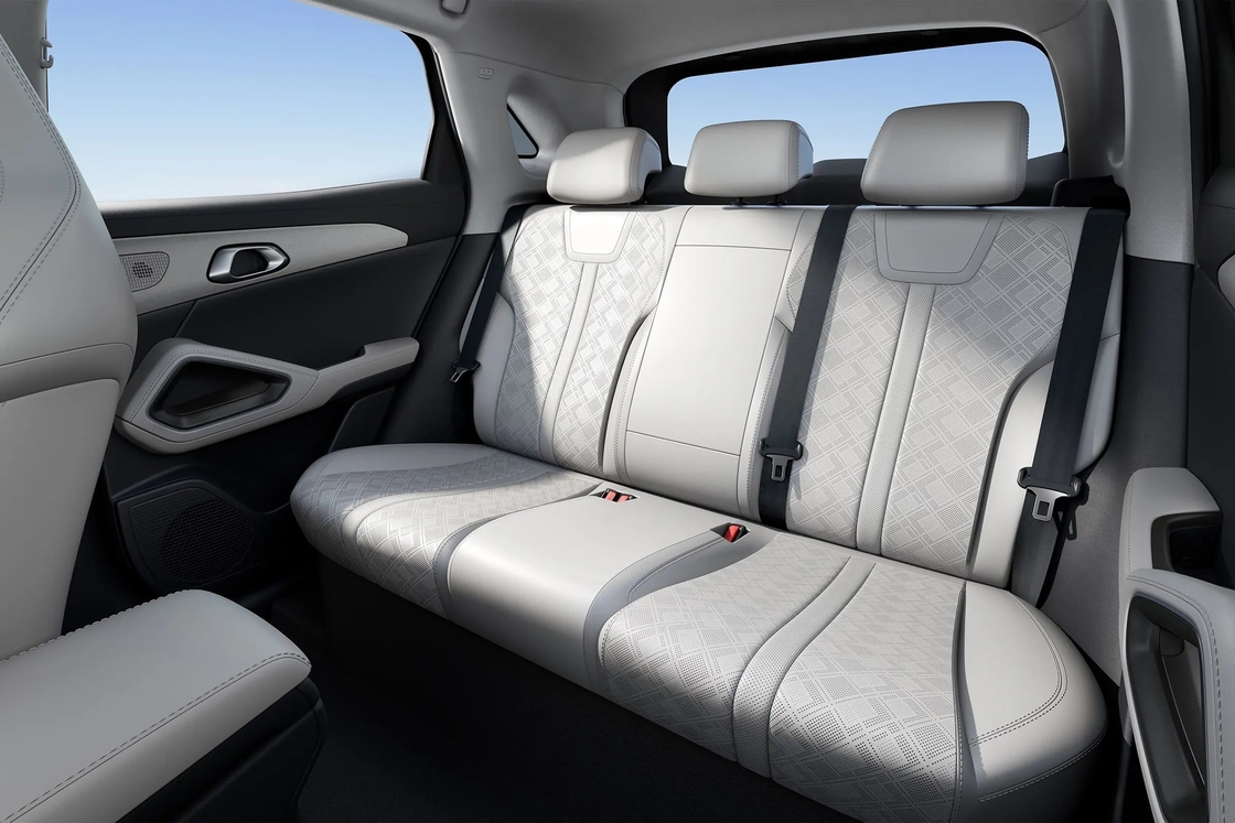 BYD Yuan UP De transformatieve elektrische subcompact crossover voor moderne stedelijke mobiliteit