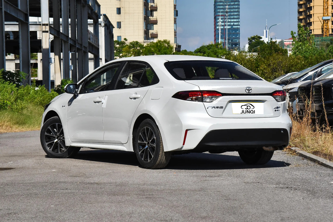 Sedan Type Toyota Electric Car 101KW 1.8L 98HP L4 Hybrid motor