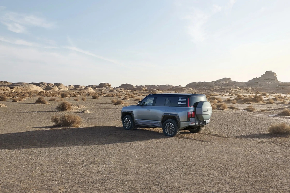 Nieuwe Off Road Jeep Elektrische SUV 4X4 Voertuig BYD Yangwang U8 Opkijkende Auto