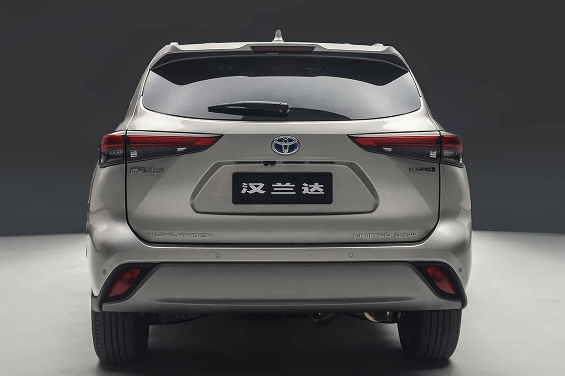 4 deuren 5 zitplaatsen Toyota Highlander Auto met brandstof Turbocharged Power And Hybrid System