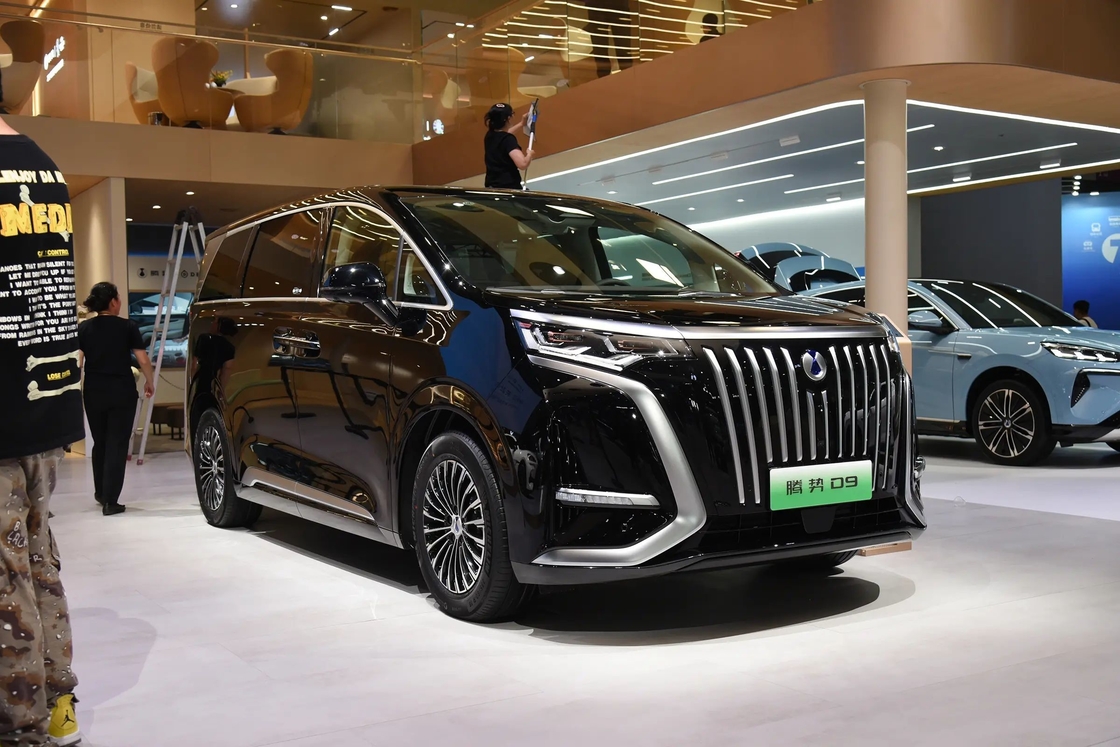 Ontdek het volgende niveau van luxe en prestaties met de BYD Electric Car tengshi D9