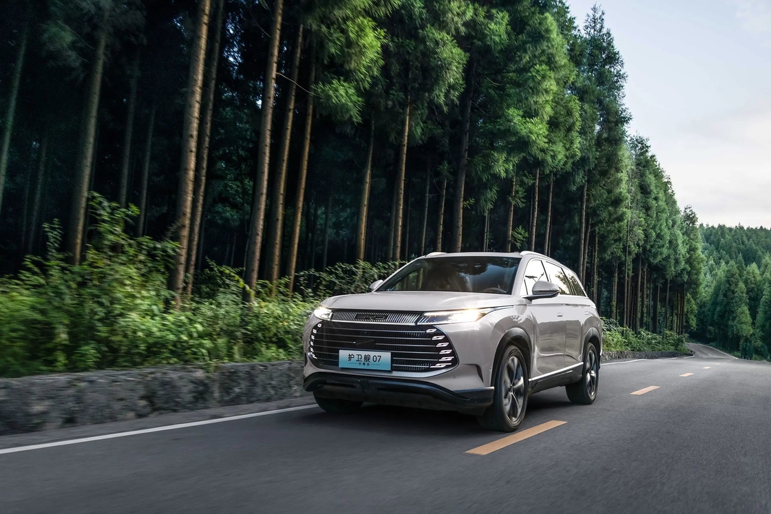 Verbeter uw vloot met BYD Electric Car Frigate 07 Glory Edition DiLink 100 Motor System