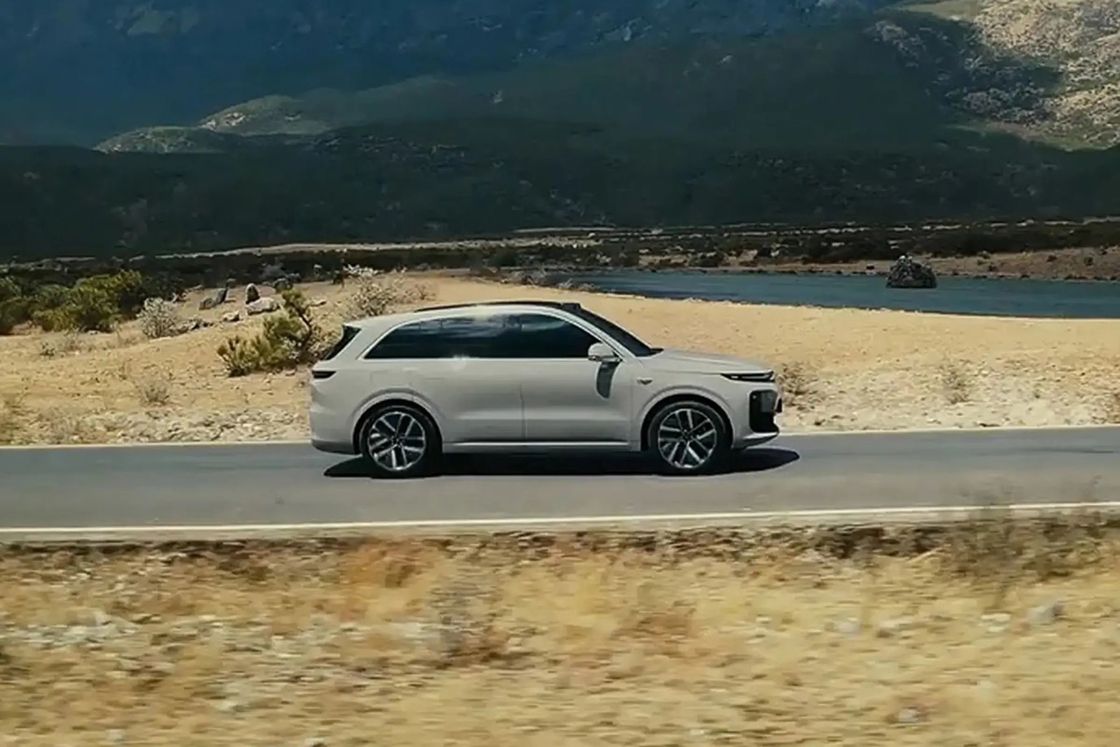 Lixiang Electric Car L6 High-Performance SUV Met 1.5T Range Extender En 1390km Range Vier scherm interactie En Luxe Zittingen