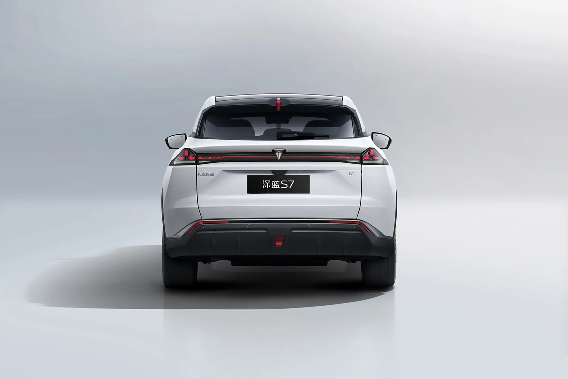 Sedan Type Changan Elektrische auto SUV Extended Range Changan Nieuwe energievoertuigen
