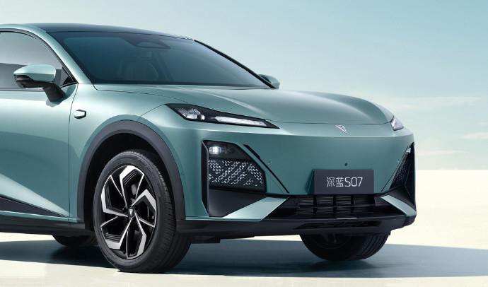 Links stuur Changan elektrische auto DeepBlue 07 De perfecte combinatie van vorm en functie
