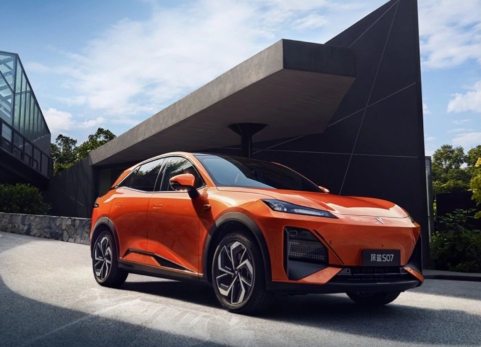 Changan Electric Car DEEP BLUES07 Extended Range New-Energy-Vehicles voor duurzaam rijden