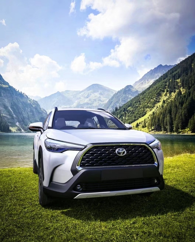 Middelgrote Toyota benzinewagen Corolla FWD voor dagelijkse pendelingen en weekendritten