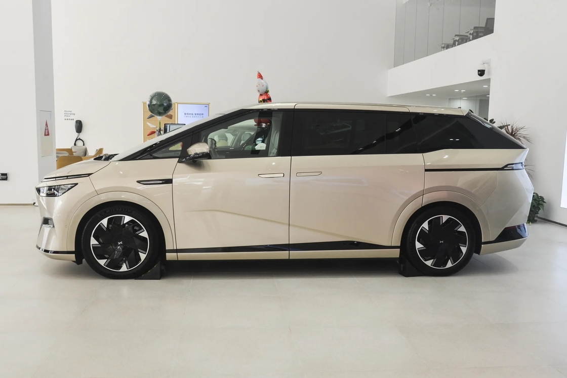 2024 Xpeng X9 MPV Pure Electric 320Ps Ultra Long Range 702 AWD 640km Pro Max met X9 New Energy Vehicle
