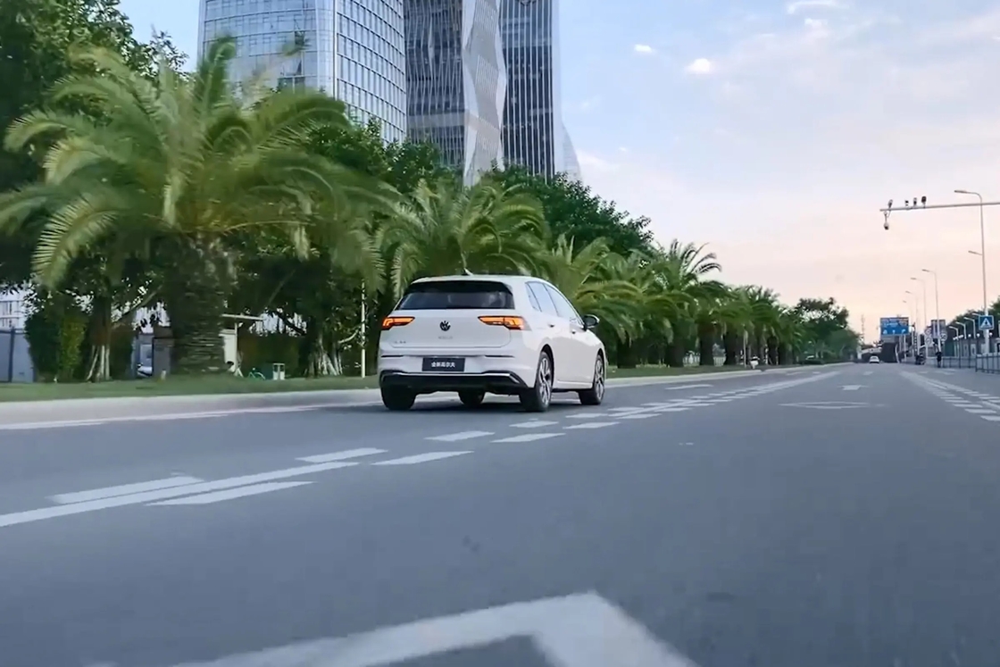 Volkswagen Gebruikte auto's 2023 GOLF PRO 200TSI Links VW GOLF 4 5 6 7 8 GTI Handdrive Benzin Auto Nieuw gemaakt in China LED Camera Electric