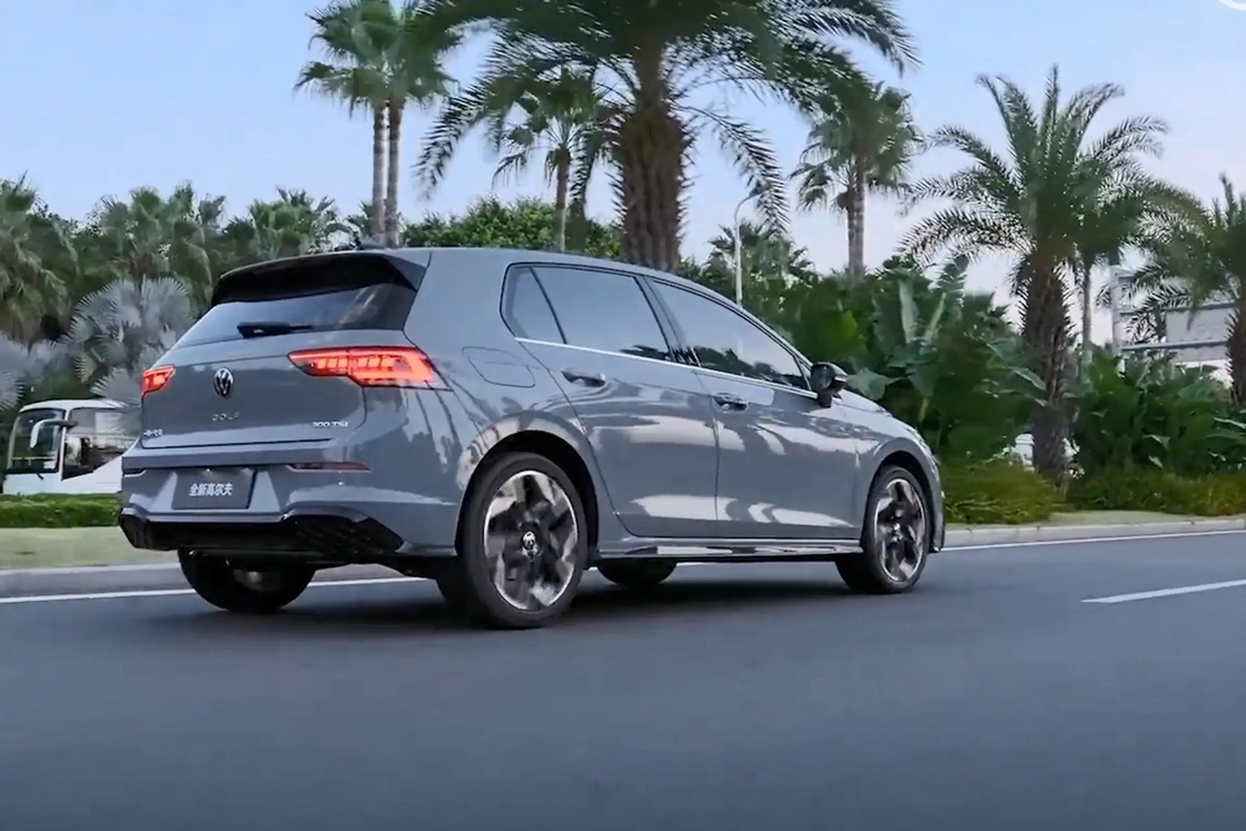 Volkswagen Gebruikte auto's 2023 GOLF PRO 200TSI Links VW GOLF 4 5 6 7 8 GTI Handdrive Benzin Auto Nieuw gemaakt in China LED Camera Electric