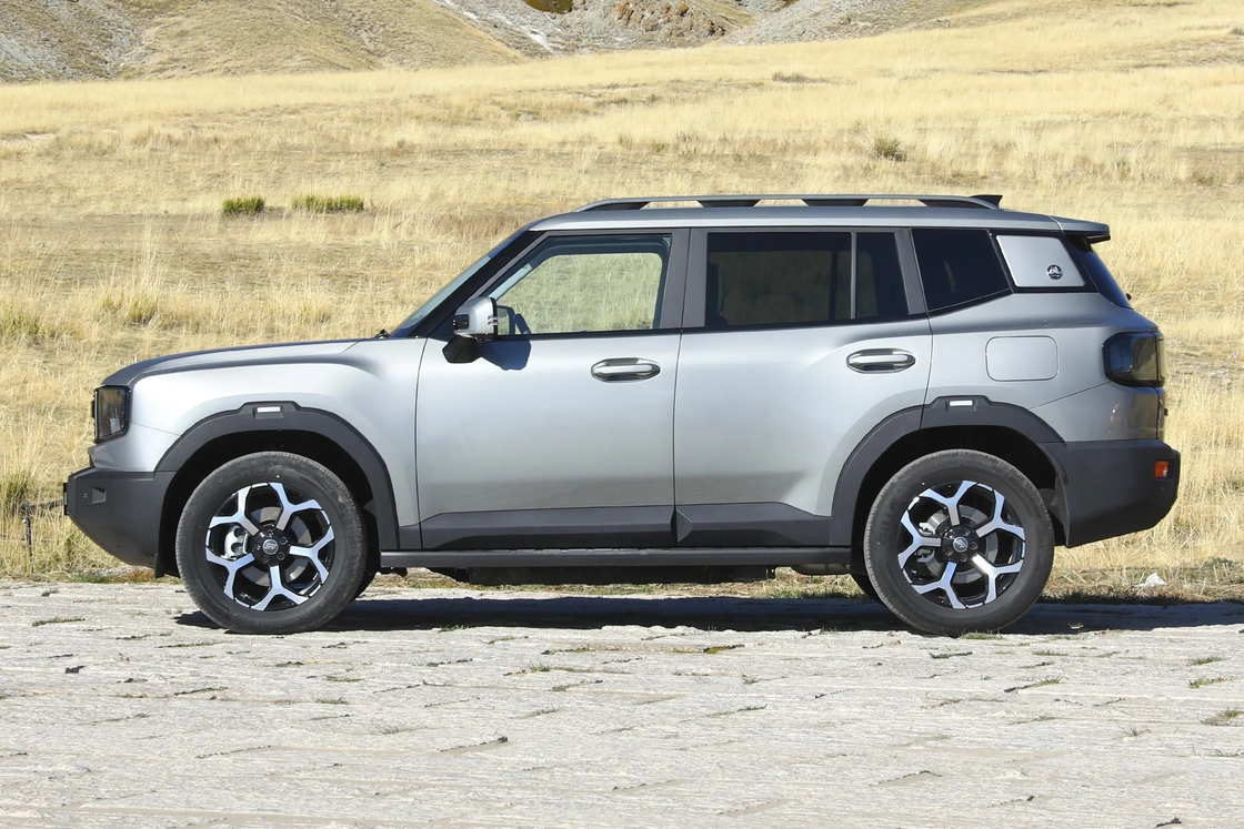 Jetour Shanhai T1 compact plug-in hybride vijf deuren vijf zitplaatsen SUV 1.5T 156 pk L4 motor voorwiel aandrijving