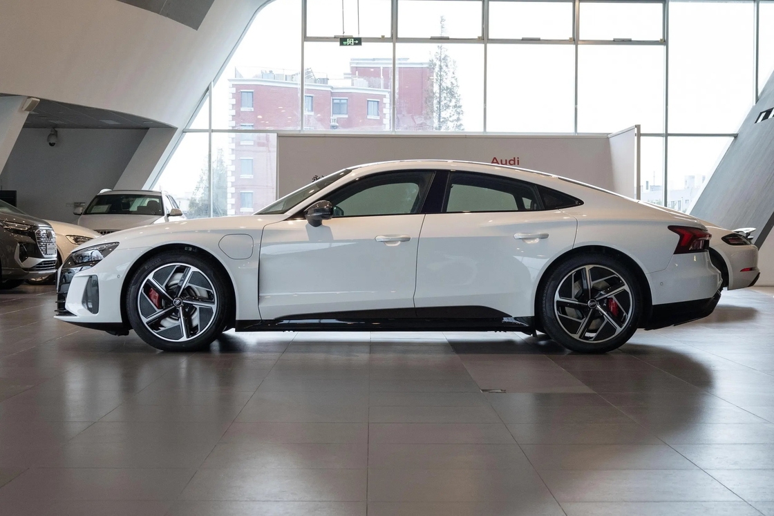 2024 FAW Audis Rs E-tron Gt 495km Volwassenen Elektrische auto Nieuwe energievoertuigen Audis Rs E-tron Gt
