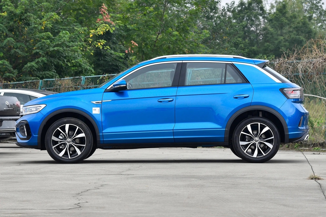 Warm te koop 2024 Gebruikte VW T-Roc 280 Tsi Compact SUV Benzinevoertuig 1.4t Benzinevoertuig Maximale snelheid 200 Km/H 5 zitplaatsen Auto