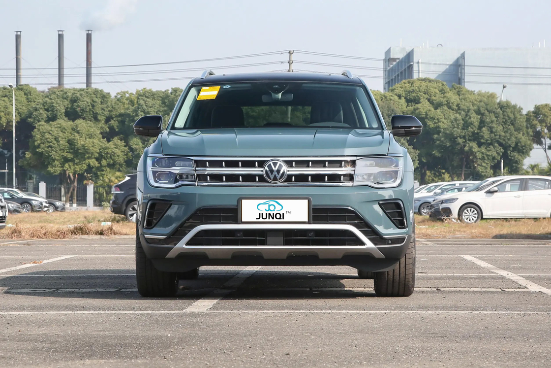 VW Touron 2.5T-A/MT-530 4WD vlaggenschipversie 7 zitplaatsen Large Space SUV